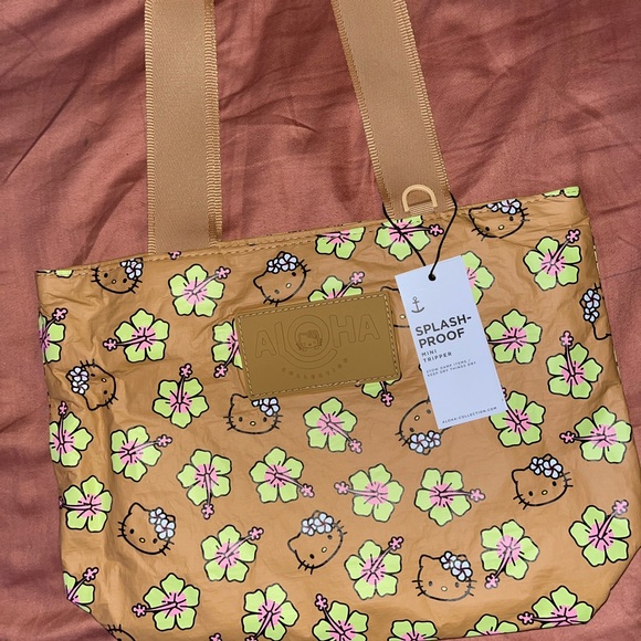 ALOHA Collection x Hello Kitty - Picture 4 of 5